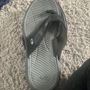 Men’s flip flops-never worn!